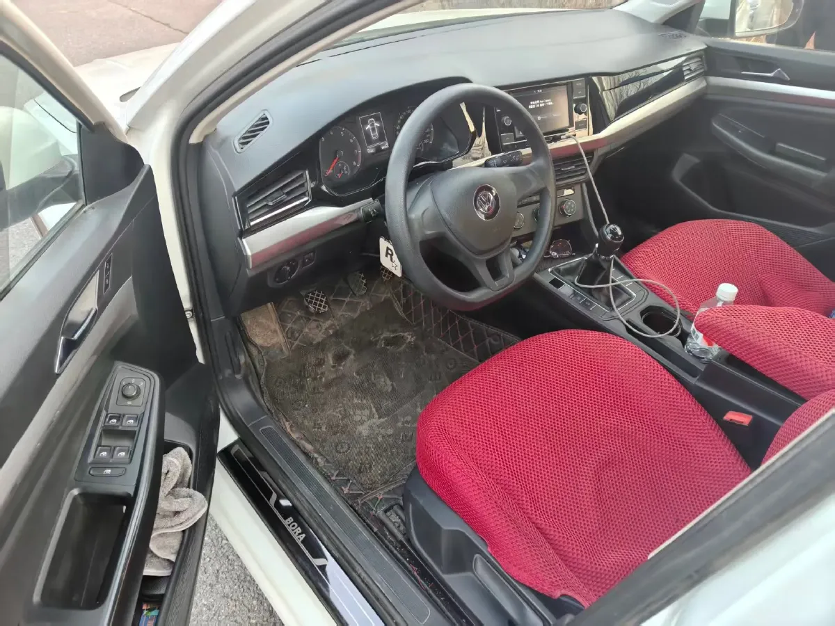 2019 MAXUS XinTu V80 2.5T 136HP L4 6MT,autocango,china used car exporter,china ev exporter,chinese used car exporter,chinese used ev exporter