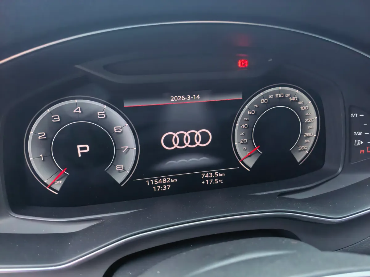 2021 Audi A6L 2.0T 224HP L4 7DCT,autocango,china used car exporter,china ev exporter,chinese used car exporter,chinese used ev exporter