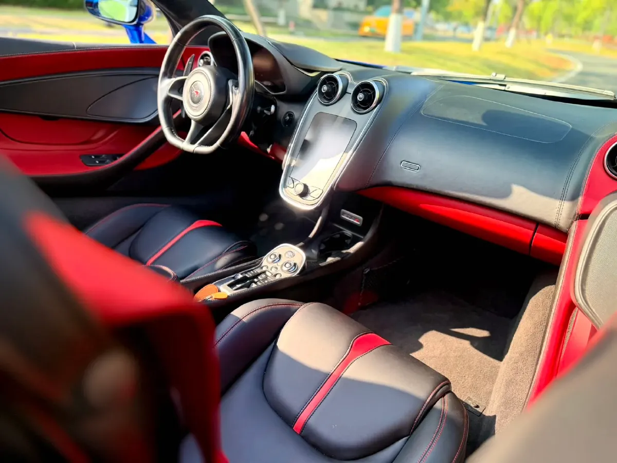 2019 McLaren 570 3.8T 570HP V8 7DCT,autocango,china used car exporter,china ev exporter,chinese used car exporter,chinese used ev exporter