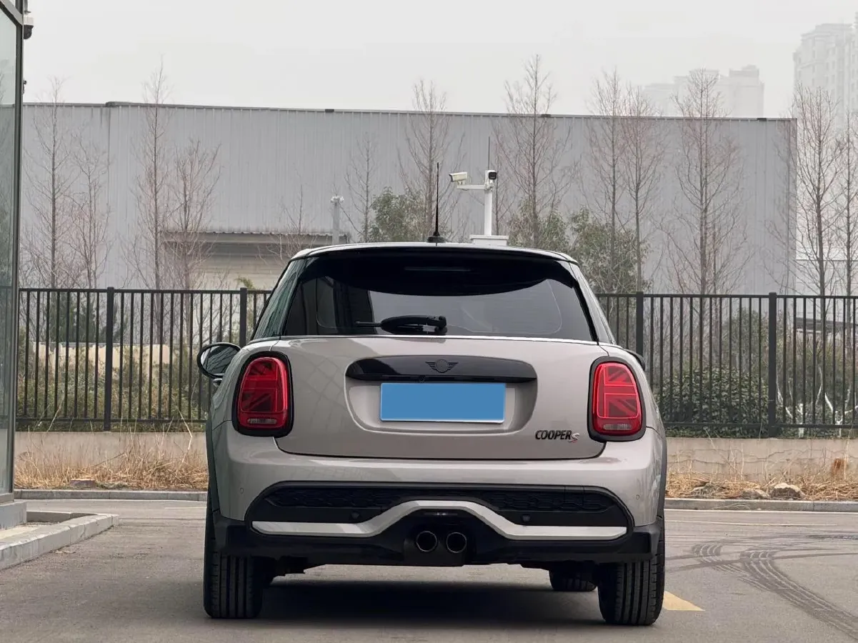 2023 MINI MINI 2.0T 178HP L4 7DCT,autocango,china used car exporter,china ev exporter,chinese used car exporter,chinese used ev exporter
