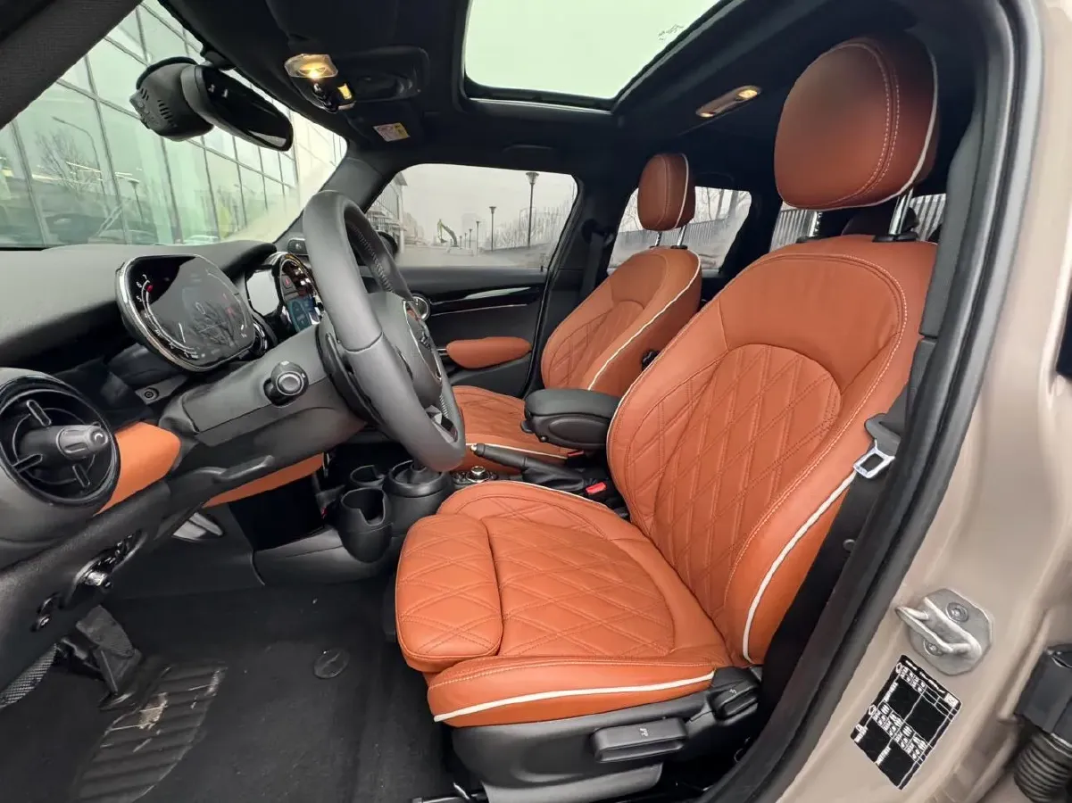 2023 MINI MINI 2.0T 178HP L4 7DCT,autocango,china used car exporter,china ev exporter,chinese used car exporter,chinese used ev exporter