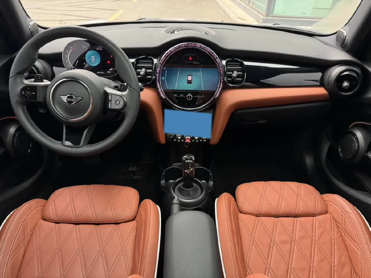 2023 MINI MINI 2.0T 178HP L4 7DCT,autocango,china used car exporter,china ev exporter,chinese used car exporter,chinese used ev exporter