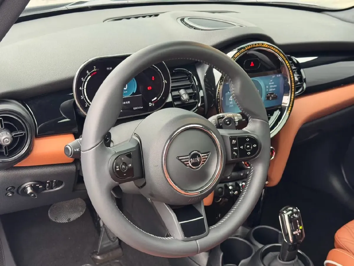 2023 MINI MINI 2.0T 178HP L4 7DCT,autocango,china used car exporter,china ev exporter,chinese used car exporter,chinese used ev exporter