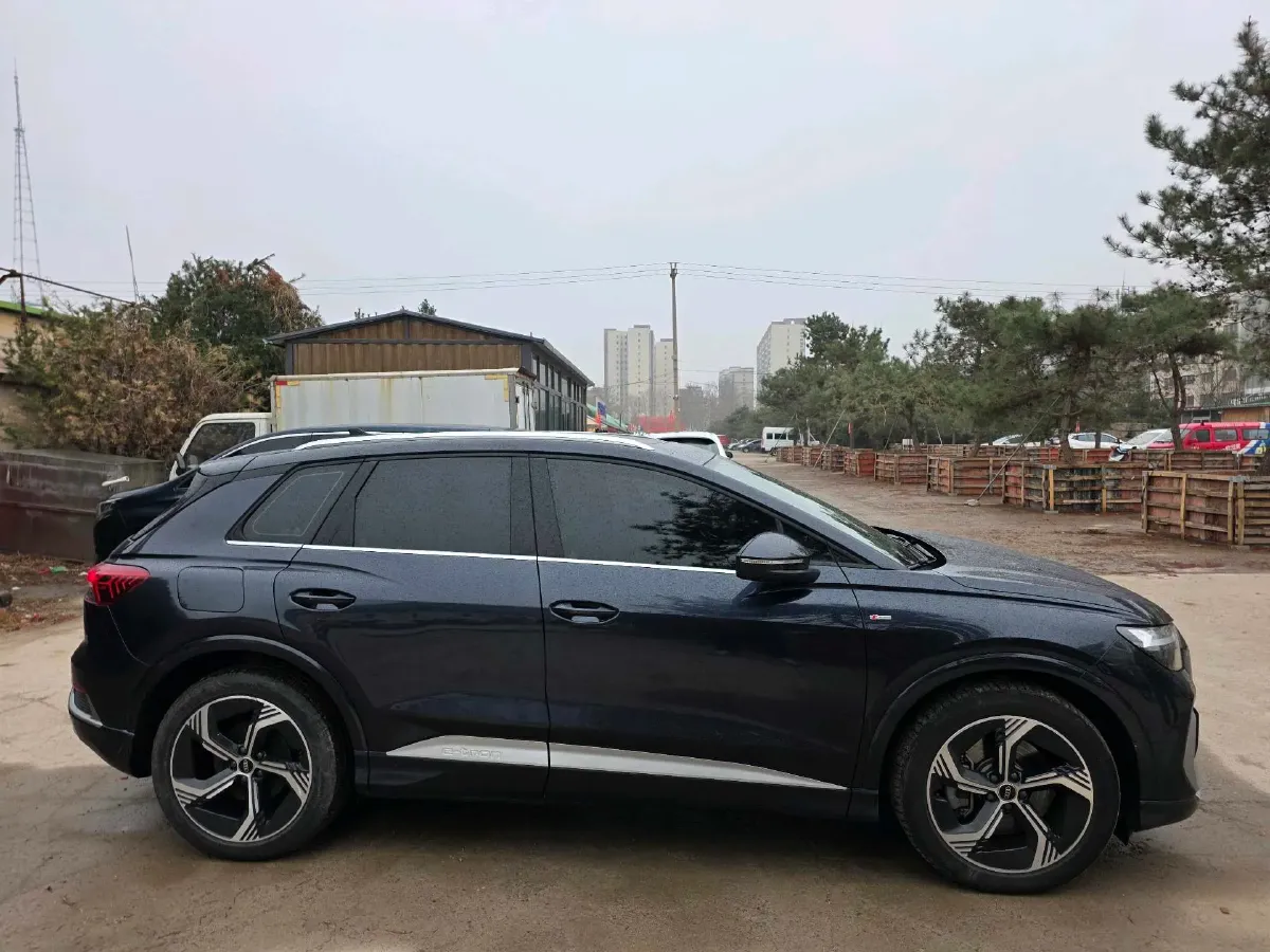 2024 Audi Q4 e-tron BEV 84.8KWH,autocango,china used car exporter,china ev exporter,chinese used car exporter,chinese used ev exporter