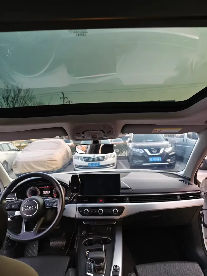 2023 Audi A4L 2.0T 190HP L4 7DCT,autocango,china used car exporter,china ev exporter,chinese used car exporter,chinese used ev exporter