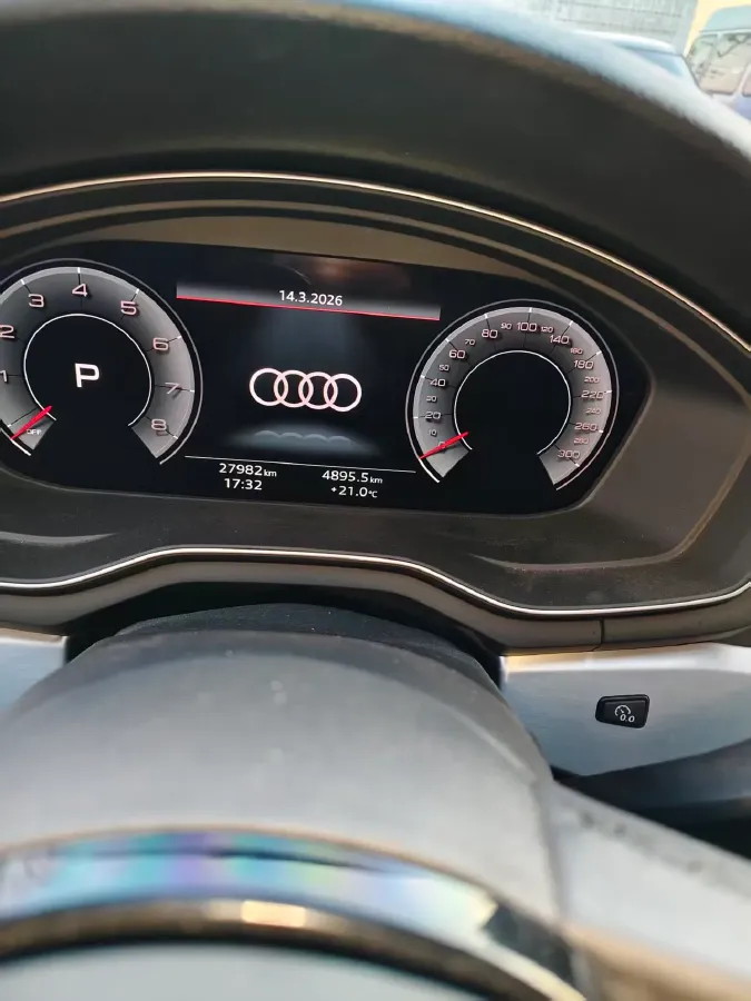 2023 Audi A4L 2.0T 190HP L4 7DCT,autocango,china used car exporter,china ev exporter,chinese used car exporter,chinese used ev exporter