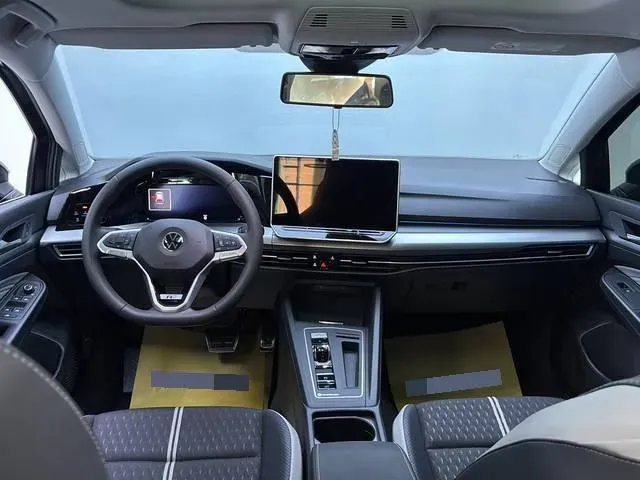 2025 Volkswagen Golf 1.5T 160HP L4 7DCT,autocango,china used car exporter,china ev exporter,chinese used car exporter,chinese used ev exporter