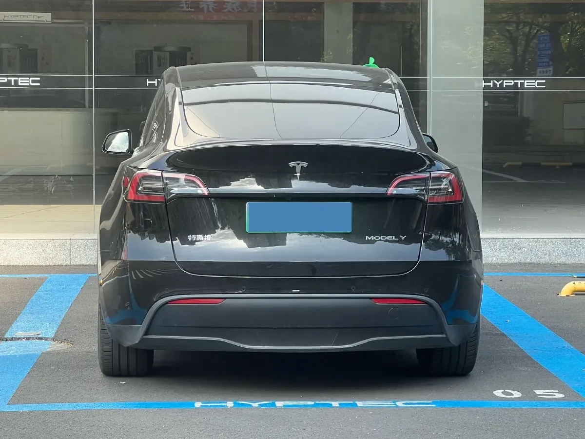 2022 Tesla Model Y BEV 60KWH,autocango,china used car exporter,china ev exporter,chinese used car exporter,chinese used ev exporter