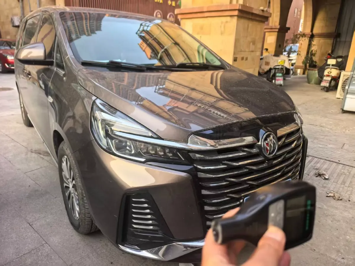 2023 Buick GL8 2.0T 237HP L4 9AT,autocango,china used car exporter,china ev exporter,chinese used car exporter,chinese used ev exporter