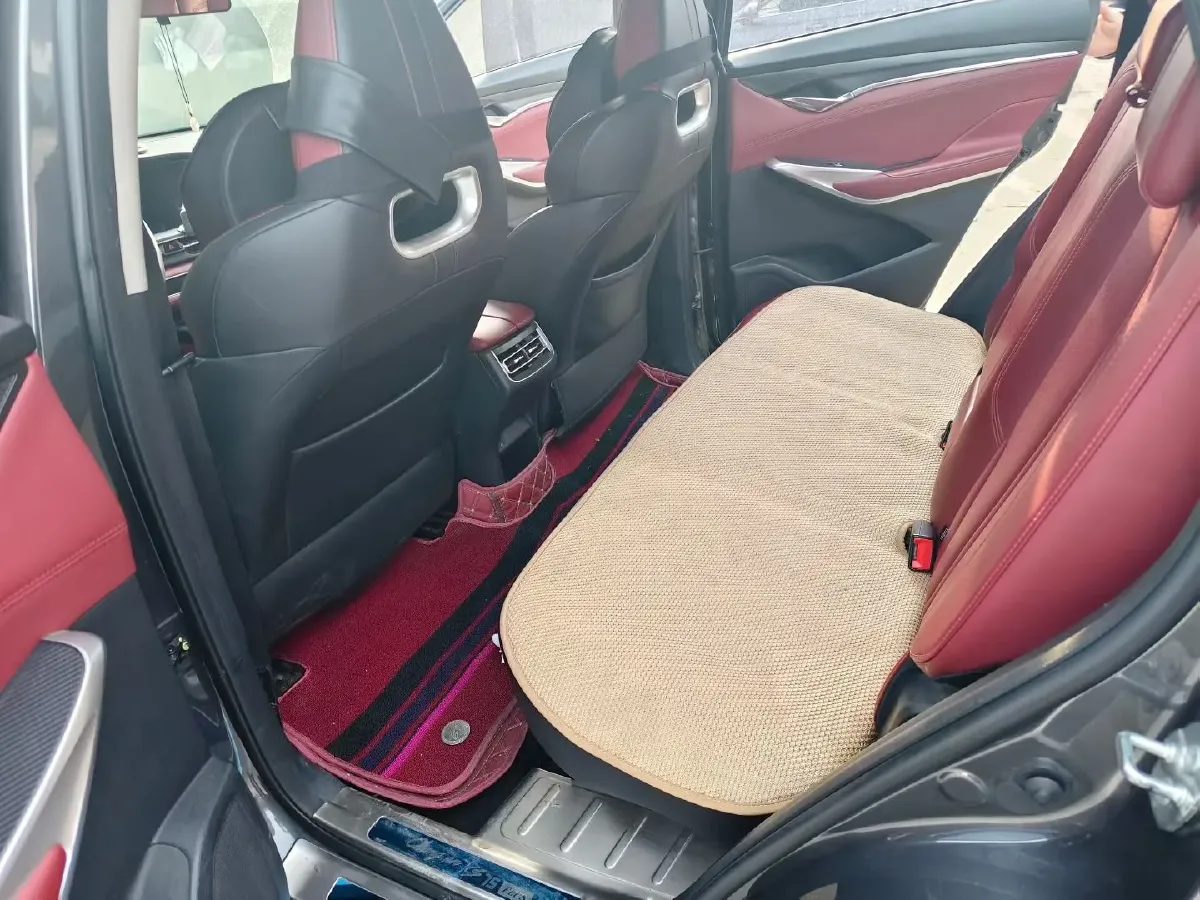 2020 ChangAn CS75 Plus 2.0T 233HP L4 8AT,autocango,china used car exporter,china ev exporter,chinese used car exporter,chinese used ev exporter