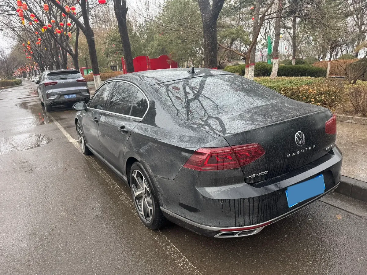 2023 Volkswagen Magotan 2.0T 186HP L4 7DCT,autocango,china used car exporter,china ev exporter,chinese used car exporter,chinese used ev exporter