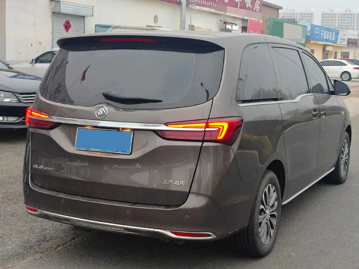 2022 Buick GL8 2.0T 237HP L4 9AT,autocango,china used car exporter,china ev exporter,chinese used car exporter,chinese used ev exporter