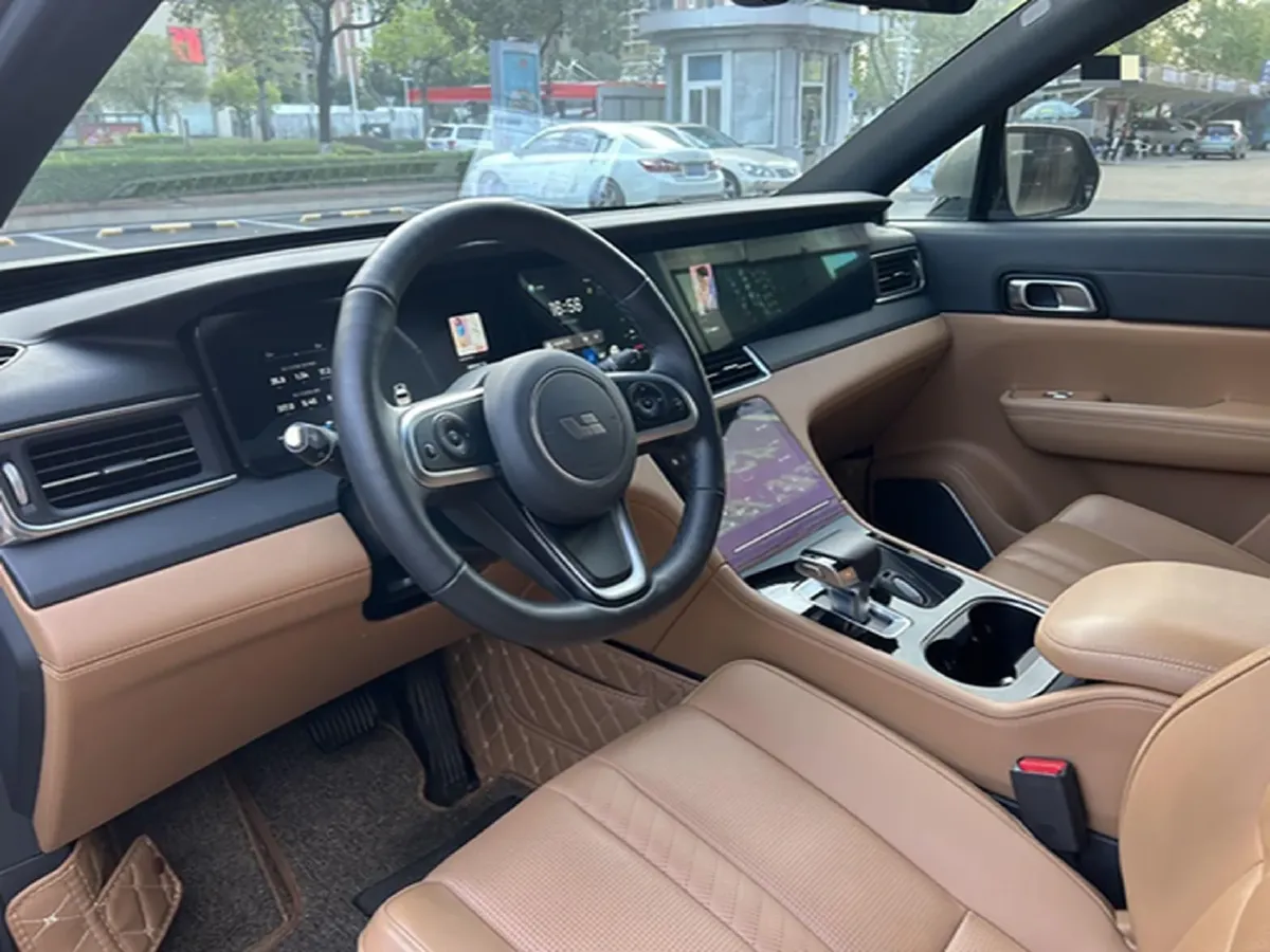 2020 Li ONE Range Extended 131HP REEV 40.5KWH,autocango,china used car exporter,china ev exporter,chinese used car exporter,chinese used ev exporter