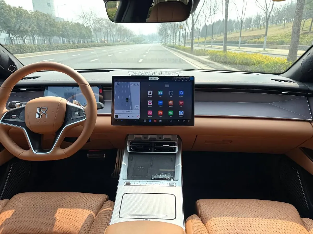 2025 BYD HanL BEV,autocango,china used car exporter,china ev exporter,chinese used car exporter,chinese used ev exporter