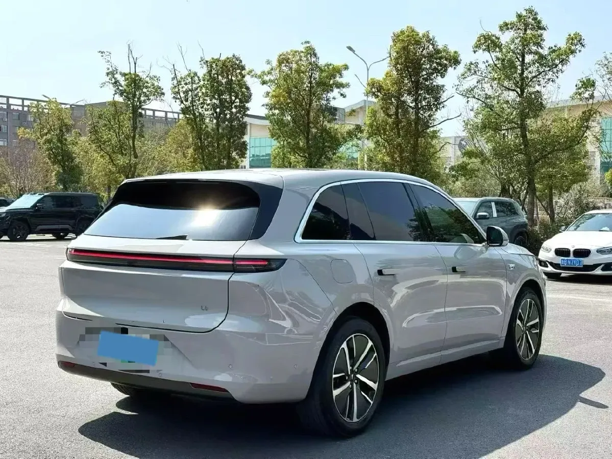 2025 Li L6 Range Extended 154HP L4 REEV,autocango,china used car exporter,china ev exporter,chinese used car exporter,chinese used ev exporter