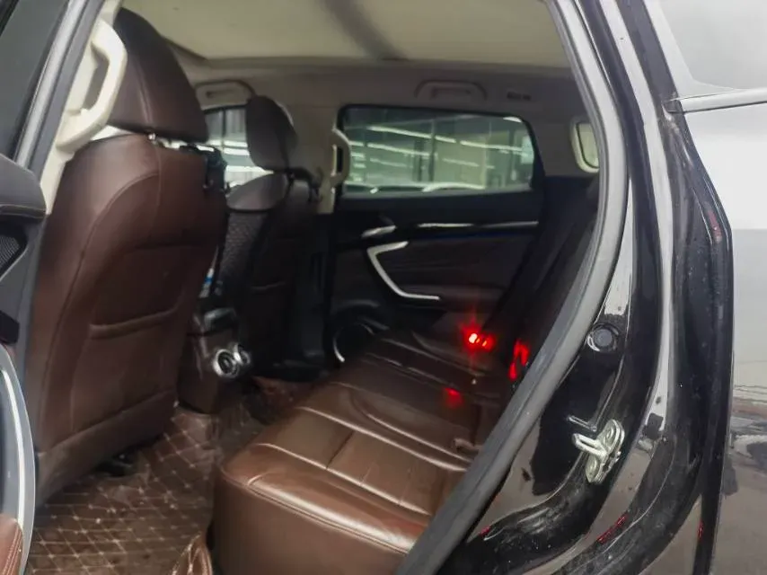 2017 WEY VV7 2.0T 234HP L4 7DCT,autocango,china used car exporter,china ev exporter,chinese used car exporter,chinese used ev exporter