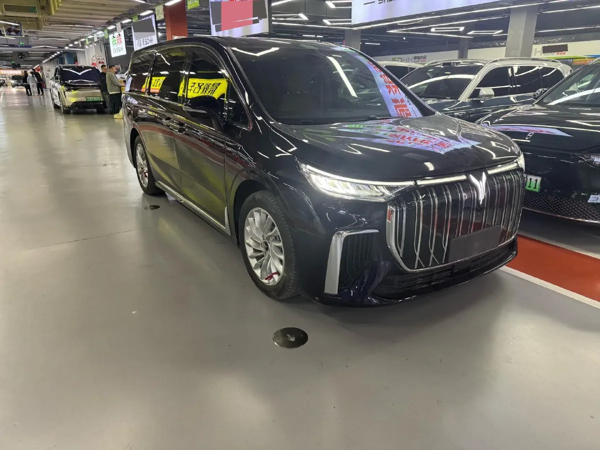 2022 Voyah Dream BEV 82KWH,autocango,china used car exporter,china ev exporter,chinese used car exporter,chinese used ev exporter