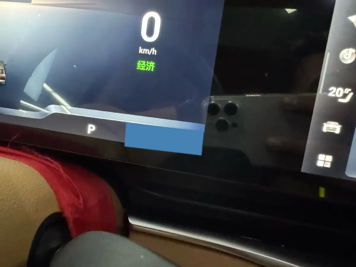 2022 Voyah Dream BEV 82KWH,autocango,china used car exporter,china ev exporter,chinese used car exporter,chinese used ev exporter