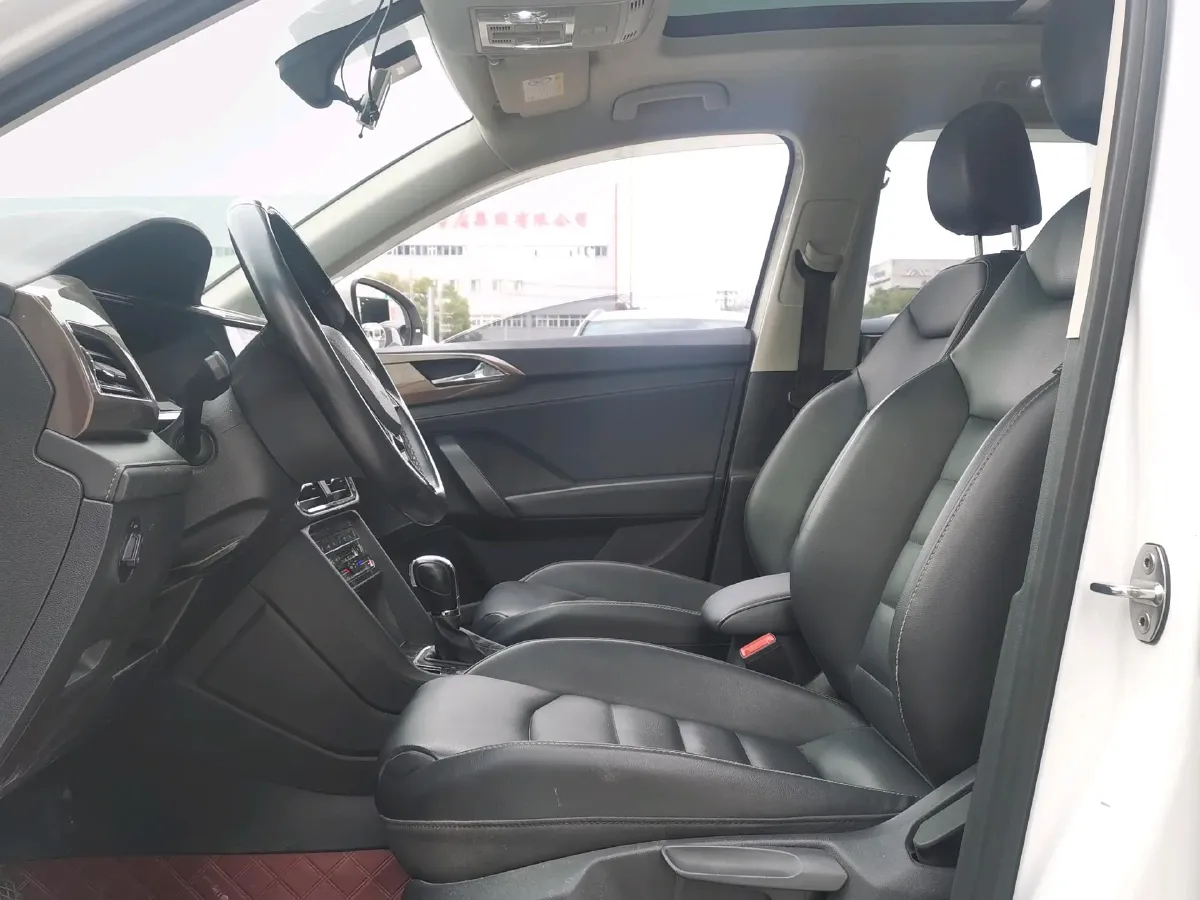 2021 Volkswagen Tharu 1.4T 150HP L4 7DCT,autocango,china used car exporter,china ev exporter,chinese used car exporter,chinese used ev exporter