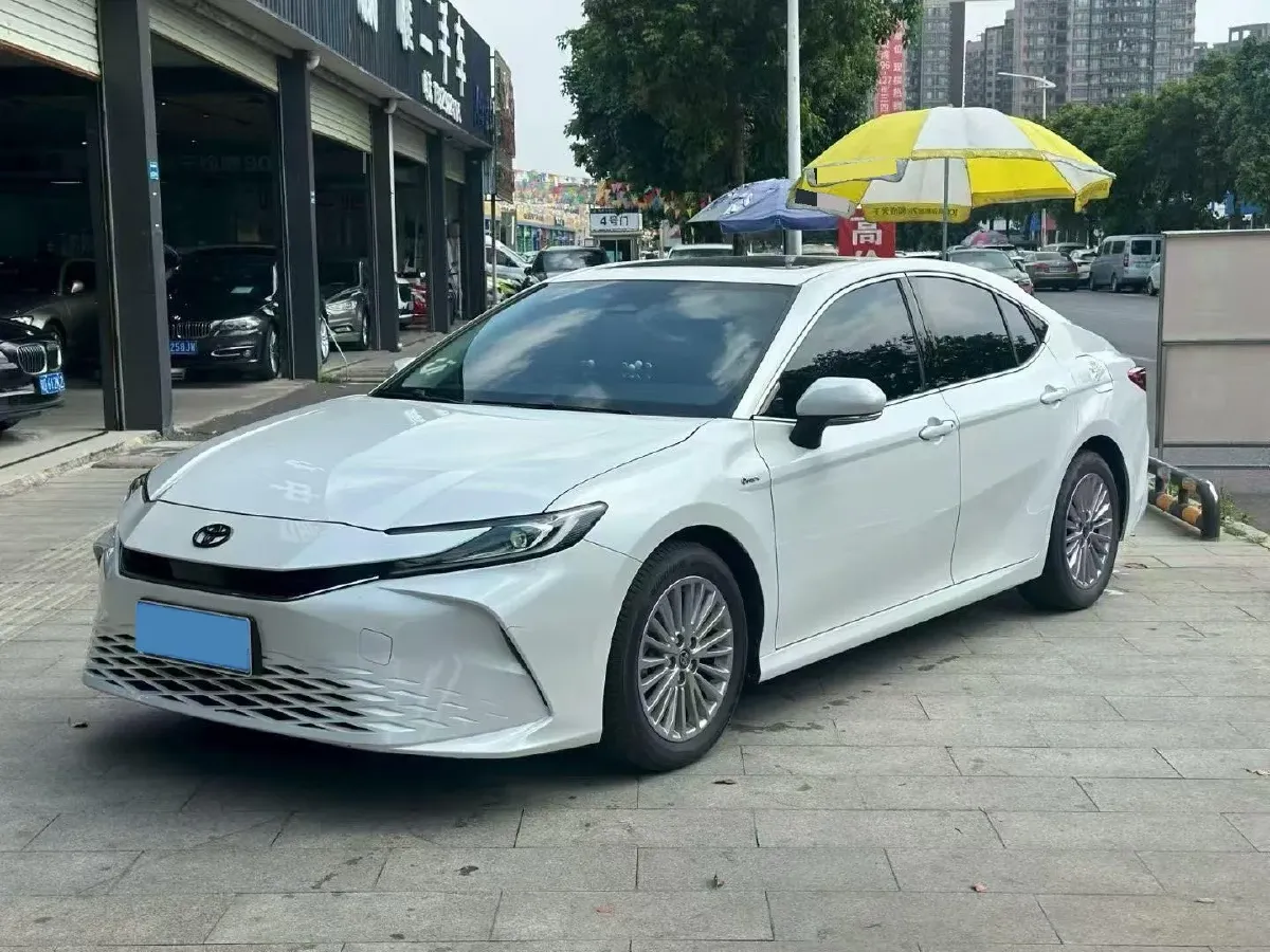 2024 Toyota Camry 2.0L 152HP L4 E-CVT Hybrid,autocango,china used car exporter,china ev exporter,chinese used car exporter,chinese used ev exporter