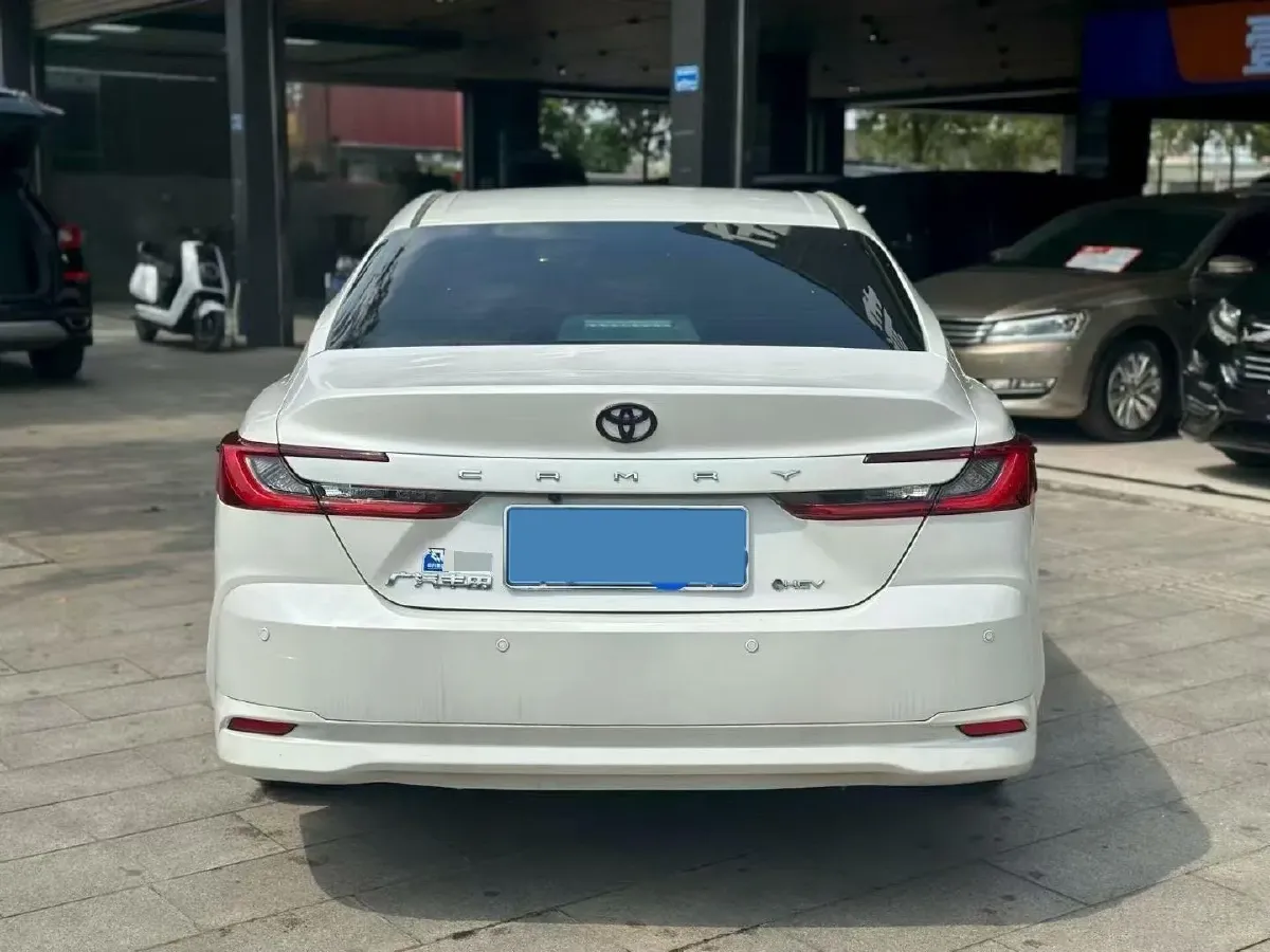 2024 Toyota Camry 2.0L 152HP L4 E-CVT Hybrid,autocango,china used car exporter,china ev exporter,chinese used car exporter,chinese used ev exporter