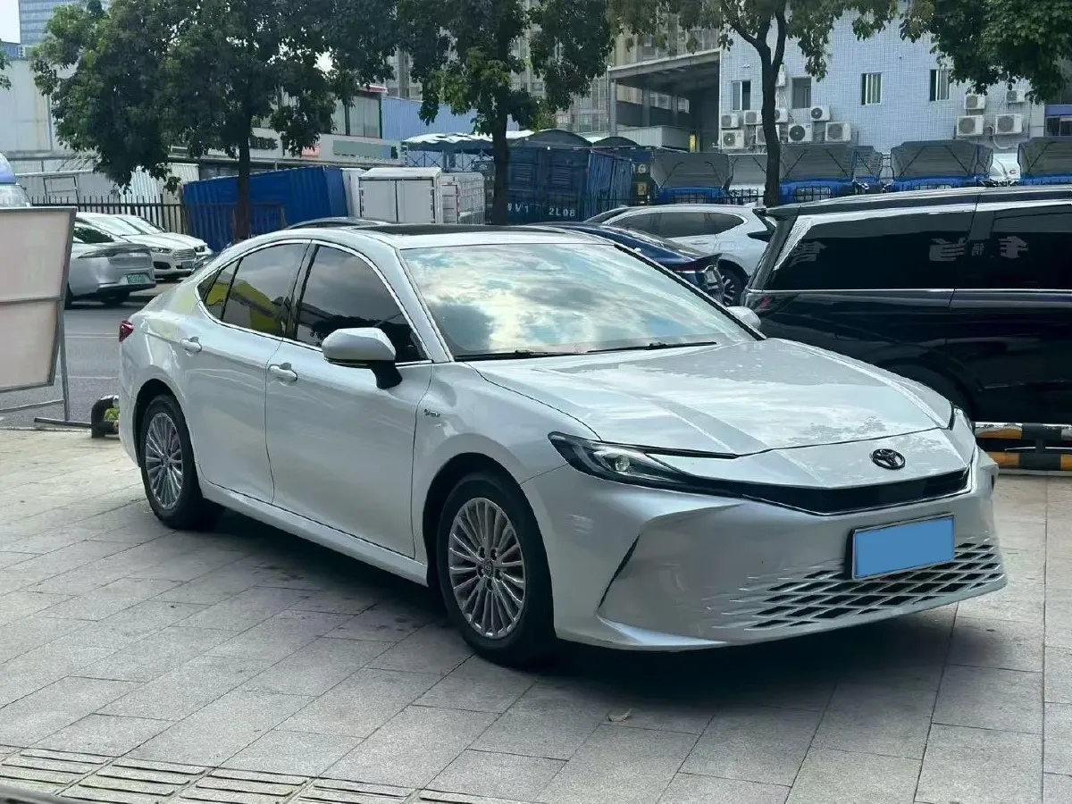 2024 Toyota Camry 2.0L 152HP L4 E-CVT Hybrid,autocango,china used car exporter,china ev exporter,chinese used car exporter,chinese used ev exporter