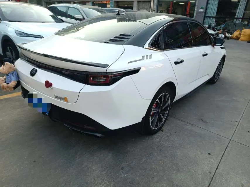 2025 ChangAn Eado 1.5T 192HP L4 7DCT,autocango,china used car exporter,china ev exporter,chinese used car exporter,chinese used ev exporter