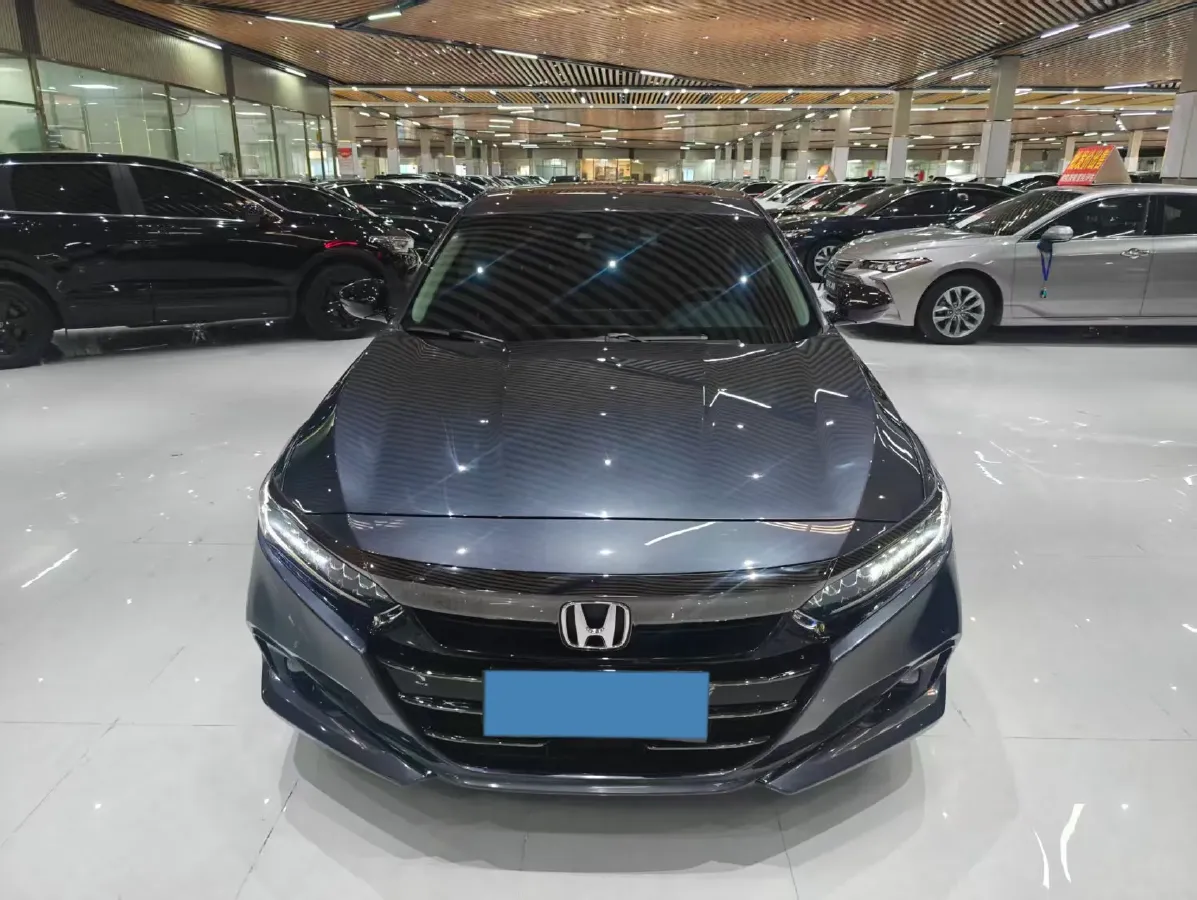 2022 Honda Accord 1.5T 194HP L4 CVT,autocango,china used car exporter,china ev exporter,chinese used car exporter,chinese used ev exporter