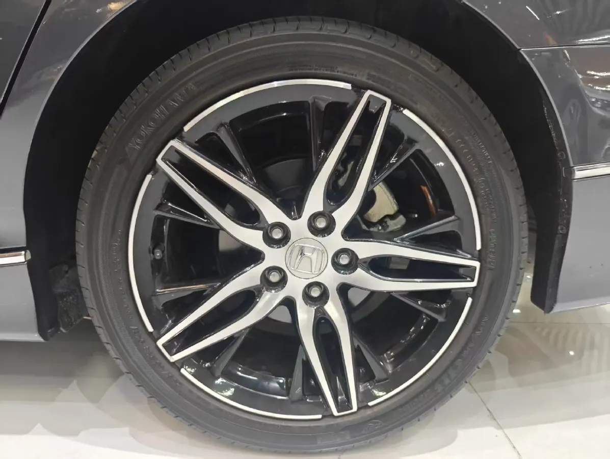 2022 Honda Accord 1.5T 194HP L4 CVT,autocango,china used car exporter,china ev exporter,chinese used car exporter,chinese used ev exporter