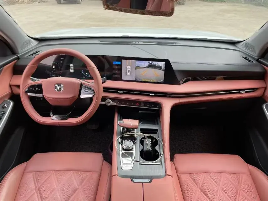 2023 ChangAn CS75 Plus 1.5T 188HP L4 8AT,autocango,china used car exporter,china ev exporter,chinese used car exporter,chinese used ev exporter