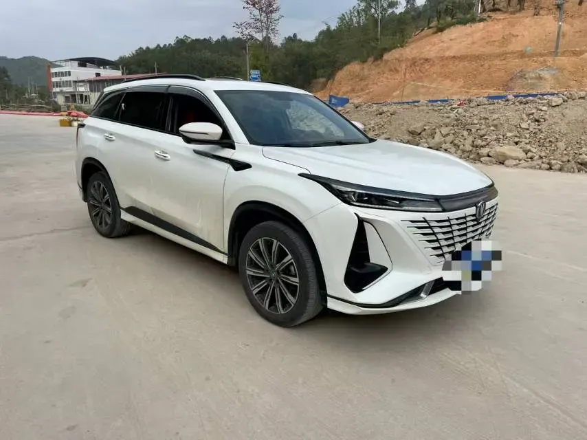 2023 ChangAn CS75 Plus 1.5T 188HP L4 8AT,autocango,china used car exporter,china ev exporter,chinese used car exporter,chinese used ev exporter
