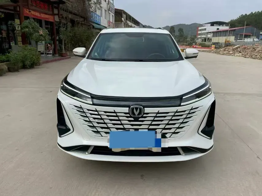 2023 ChangAn CS75 Plus 1.5T 188HP L4 8AT,autocango,china used car exporter,china ev exporter,chinese used car exporter,chinese used ev exporter