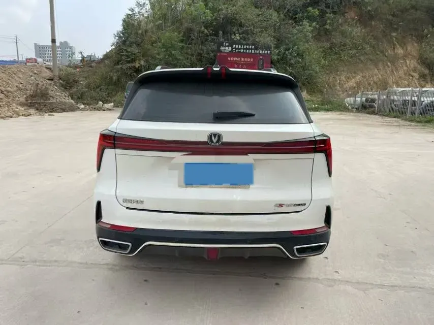 2023 ChangAn CS75 Plus 1.5T 188HP L4 8AT,autocango,china used car exporter,china ev exporter,chinese used car exporter,chinese used ev exporter