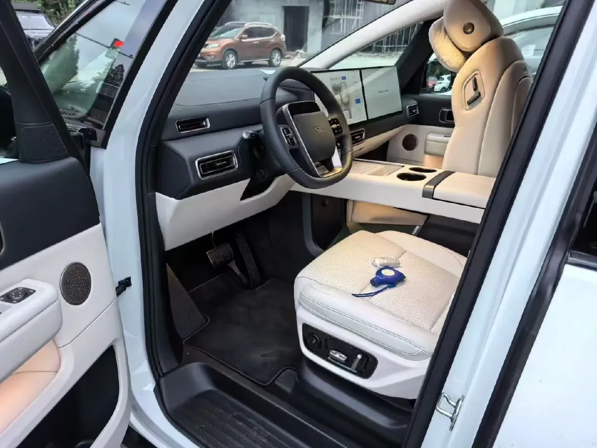 2025 Li MEGA BEV,autocango,china used car exporter,china ev exporter,chinese used car exporter,chinese used ev exporter