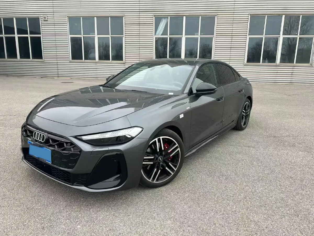 2026 Audi A5L 2.0T 204HP L4 7DCT,autocango,china used car exporter,china ev exporter,chinese used car exporter,chinese used ev exporter