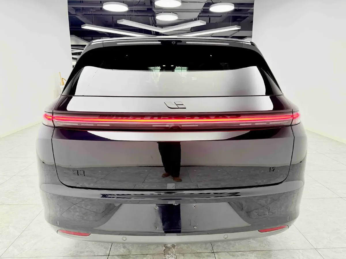 2023 Li L7 Range Extended 154HP REEV 40.9KWH,autocango,china used car exporter,china ev exporter,chinese used car exporter,chinese used ev exporter
