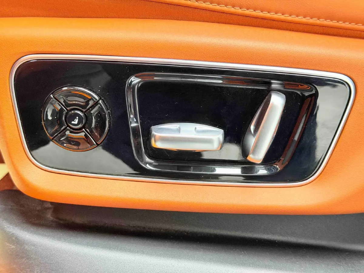 2023 Li L7 Range Extended 154HP REEV 40.9KWH,autocango,china used car exporter,china ev exporter,chinese used car exporter,chinese used ev exporter