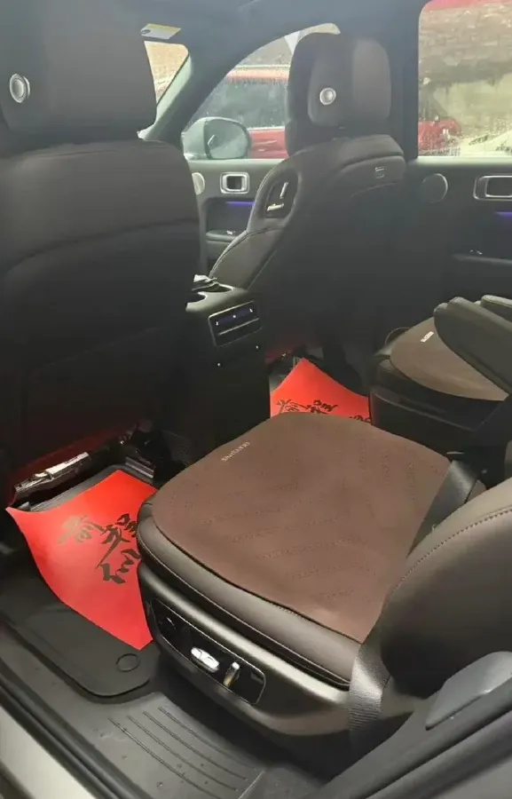 2022 Li L9 Range Extended 154HP REEV 42.6KWH,autocango,china used car exporter,china ev exporter,chinese used car exporter,chinese used ev exporter