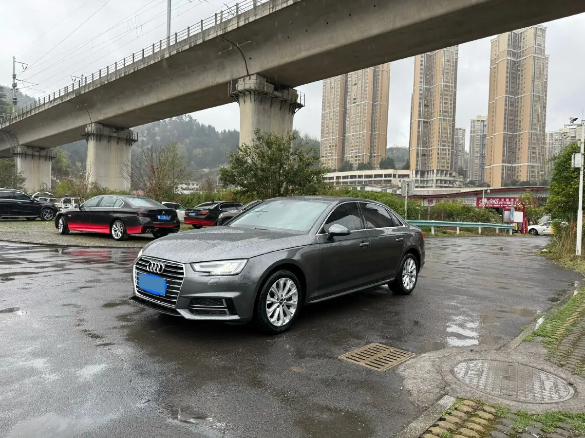 2019 Audi A4L 2.0T 190HP L4 7DCT,autocango,china used car exporter,china ev exporter,chinese used car exporter,chinese used ev exporter