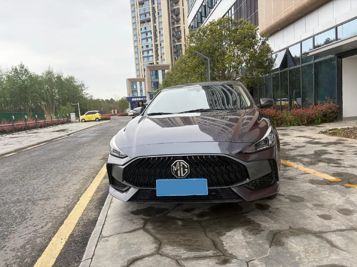 2022 MG 5 1.5L 120HP L4 5MT,autocango,china used car exporter,china ev exporter,chinese used car exporter,chinese used ev exporter