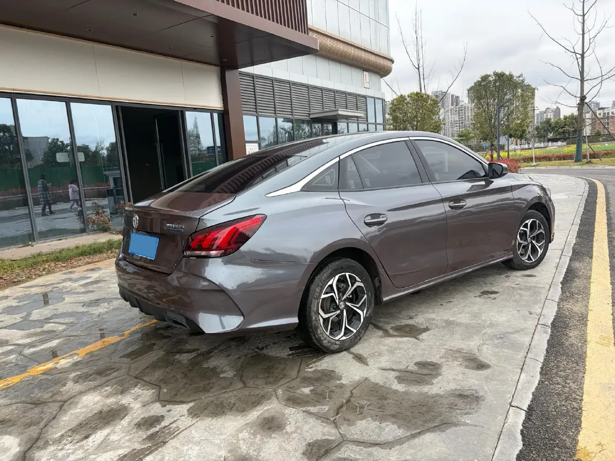 2022 MG 5 1.5L 120HP L4 5MT,autocango,china used car exporter,china ev exporter,chinese used car exporter,chinese used ev exporter