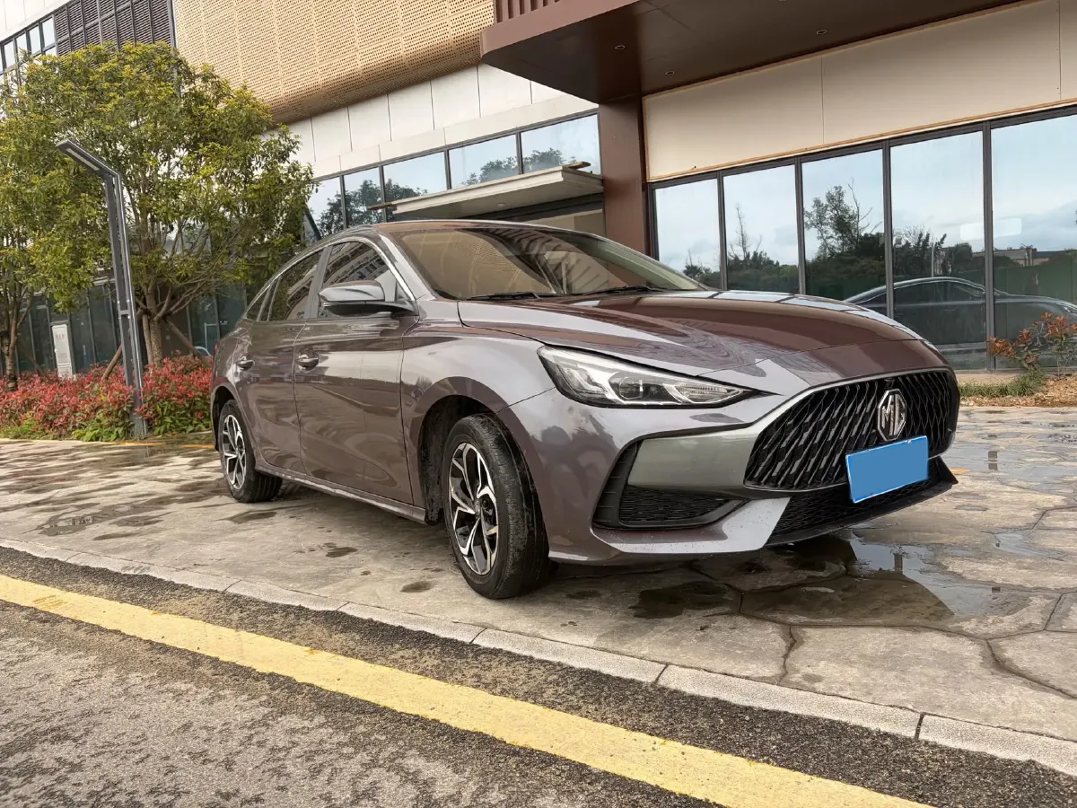 2022 MG 5 1.5L 120HP L4 5MT,autocango,china used car exporter,china ev exporter,chinese used car exporter,chinese used ev exporter
