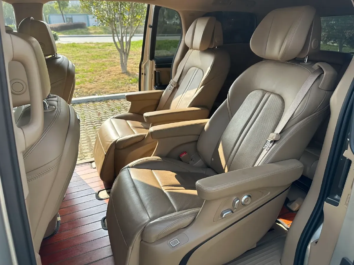 2020 Buick GL8 2.0T 237HP L4 9AT,autocango,china used car exporter,china ev exporter,chinese used car exporter,chinese used ev exporter