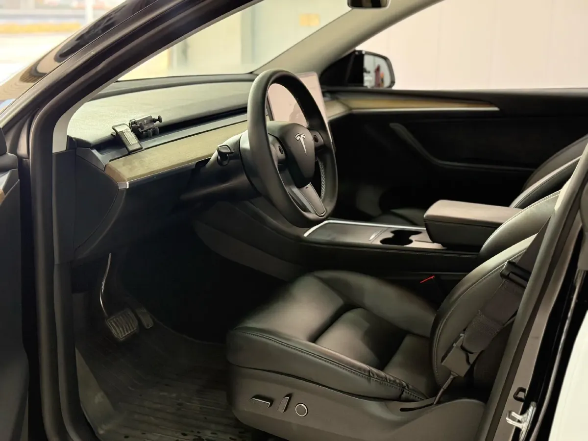 2022 Tesla Model Y BEV 60KWH,autocango,china used car exporter,china ev exporter,chinese used car exporter,chinese used ev exporter