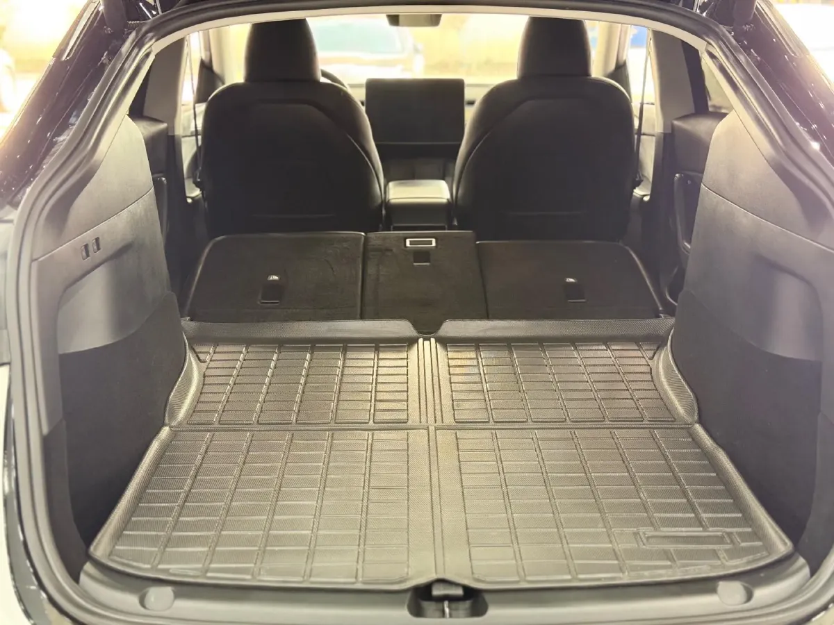 2022 Tesla Model Y BEV 60KWH,autocango,china used car exporter,china ev exporter,chinese used car exporter,chinese used ev exporter