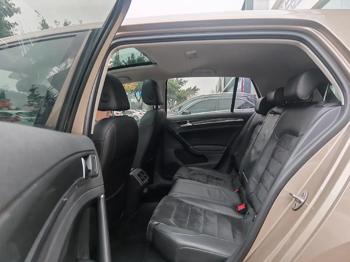 2019 Volkswagen Golf 1.4T 150HP L4 7DCT,autocango,china used car exporter,china ev exporter,chinese used car exporter,chinese used ev exporter