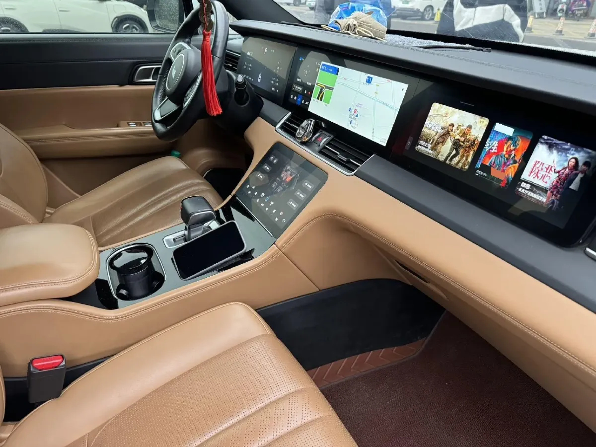 2020 Li ONE Range Extended 131HP REEV 40.5KWH,autocango,china used car exporter,china ev exporter,chinese used car exporter,chinese used ev exporter