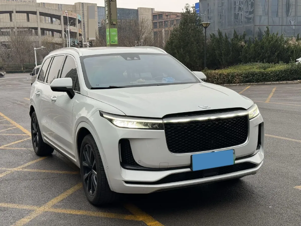 2020 Li ONE Range Extended 131HP REEV 40.5KWH,autocango,china used car exporter,china ev exporter,chinese used car exporter,chinese used ev exporter