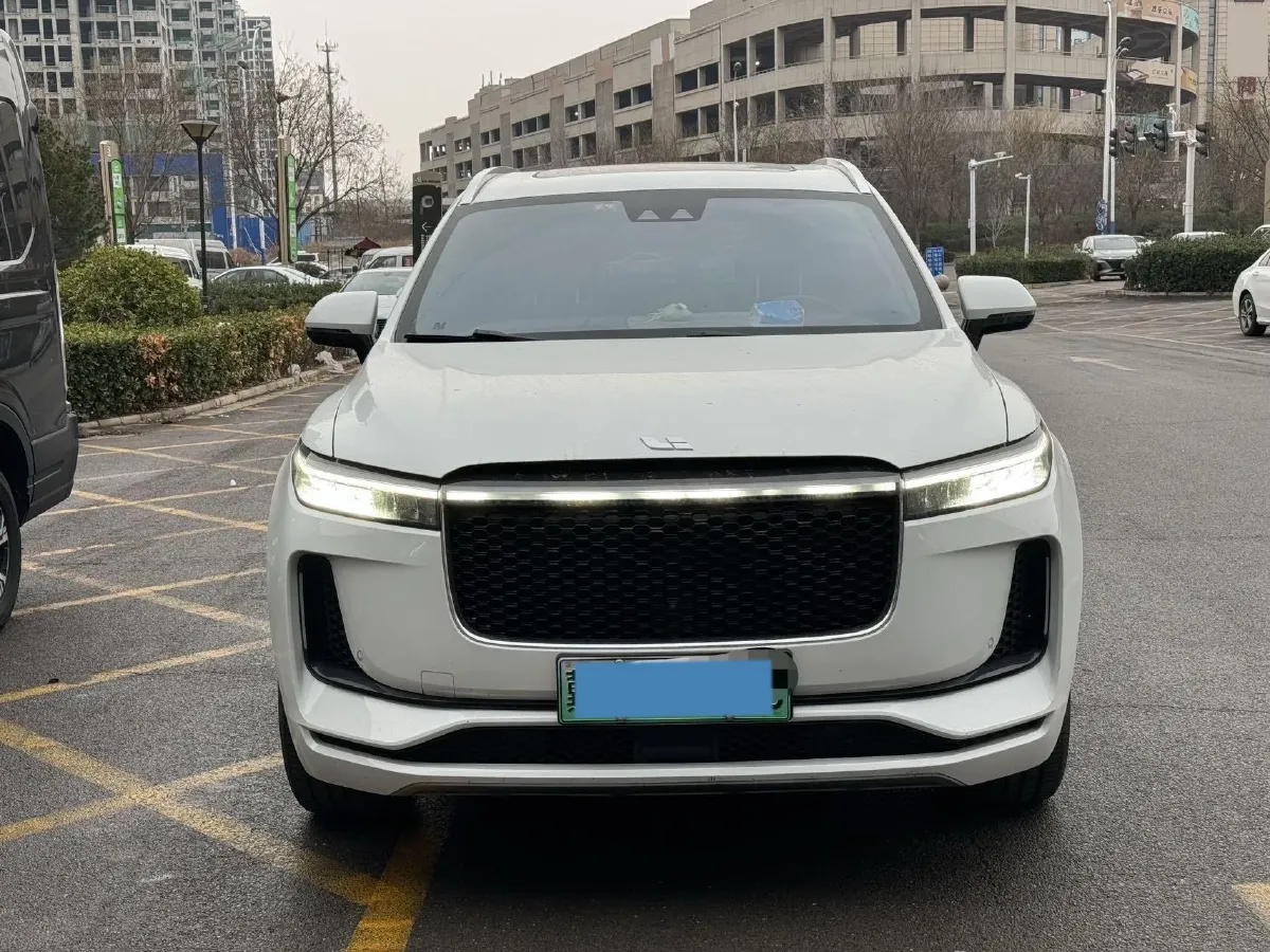 2020 Li ONE Range Extended 131HP REEV 40.5KWH,autocango,china used car exporter,china ev exporter,chinese used car exporter,chinese used ev exporter