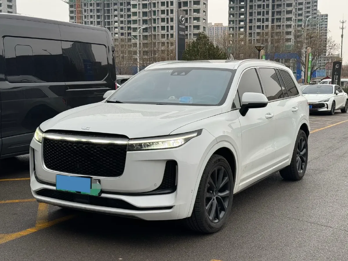 2020 Li ONE Range Extended 131HP REEV 40.5KWH,autocango,china used car exporter,china ev exporter,chinese used car exporter,chinese used ev exporter